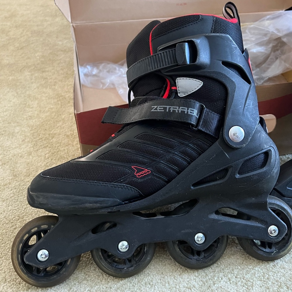 Rollerblades
Men/boys
Size 10